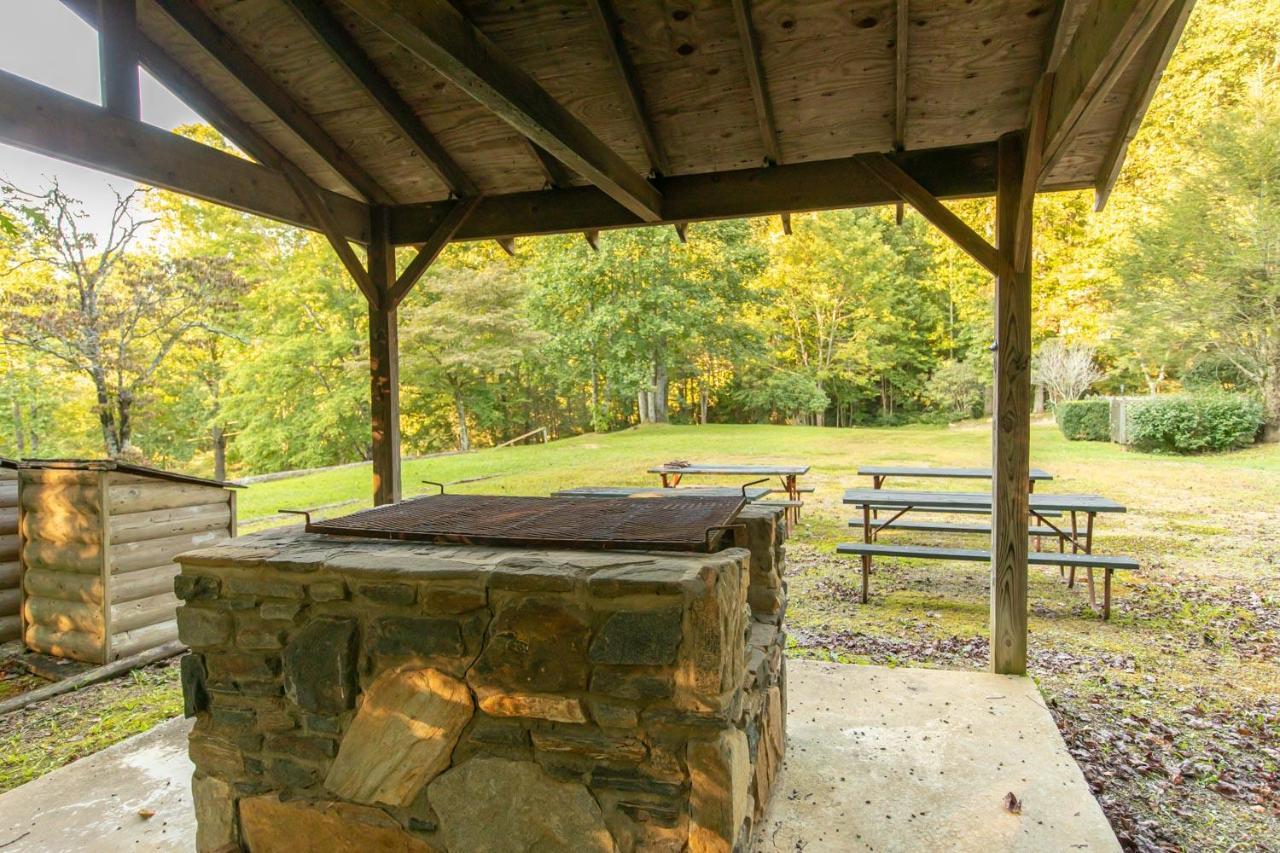 Вилла Mount Mitchell Eco Retreat Busick Экстерьер фото